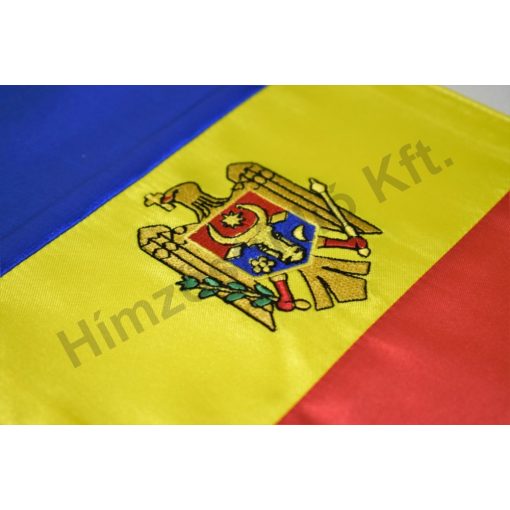 Moldávia hímzett asztali zászló