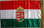 Beltéri magyar zászló mindkét oldalon hímzett címerrel