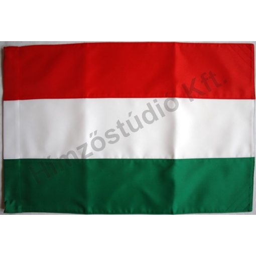 Kültéri magyar zászló